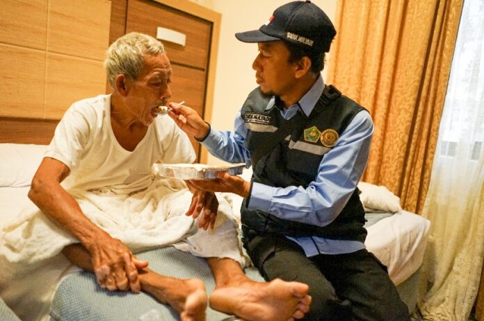 Jemaah Haji Makan