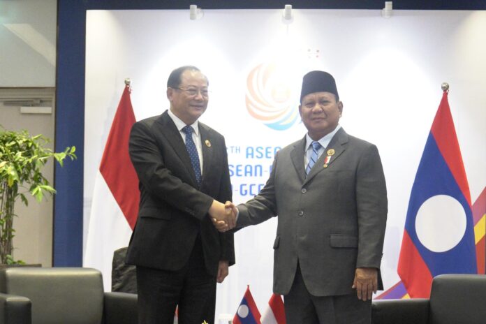 Prabowo Bahas Kerja Sama Ekonomi dengan Laos dan Singapura. [astakom]
