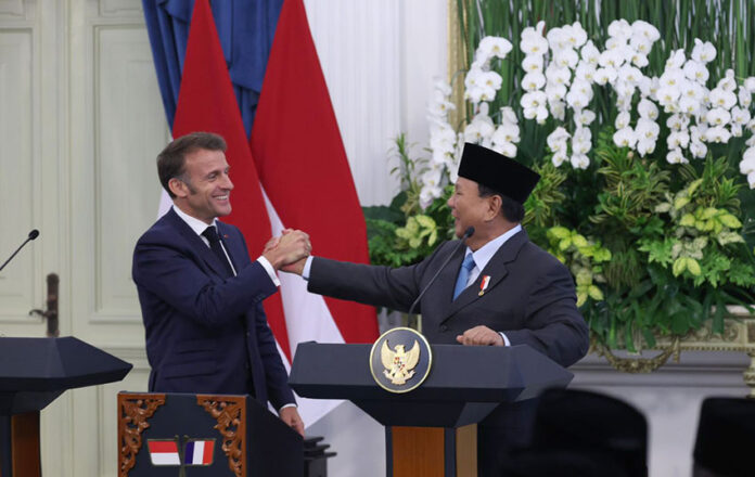 Presiden Prabowo Subianto melakukan pertemuan bilateral dengan Presiden Prancis Emmanuel Macron, di Istana Merdeka, Jakarta, Rabu (28/5). [Tim Media Presiden]
