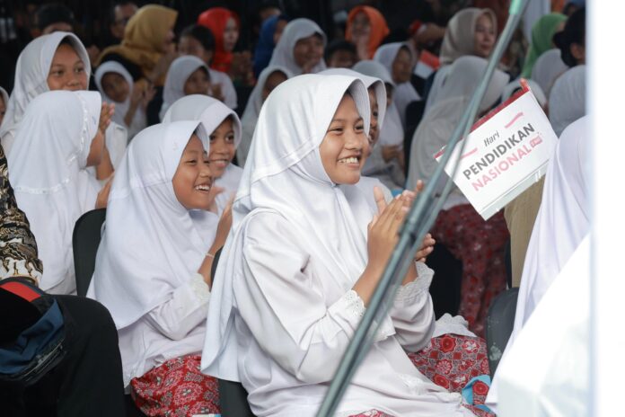 Siswi SDN Cimahpar