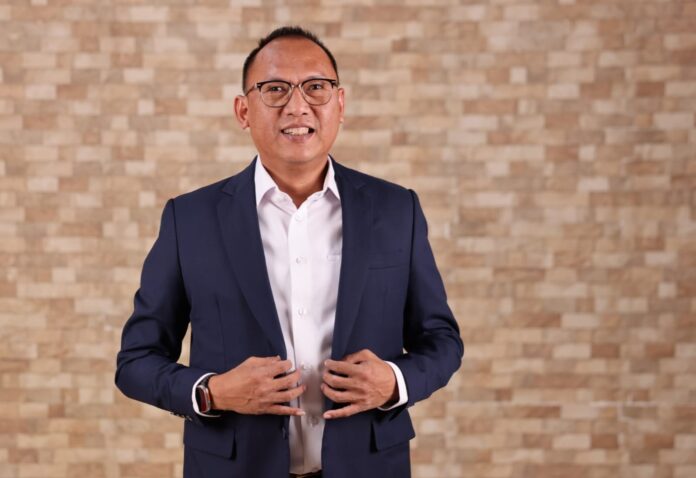 Bachren Lukskar Dinul, Komisaris Independen PT Len Railway Systems (LRS), anak usaha PT Len Industri (Persero). [astakom]