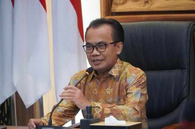 Sekretaris Kemenko Perekonomian Susiwijono Moegiarso saat Rapat Koordinasi Terbatas (Rakortas) tingkat Menteri pada hari Jumat (23/05). [astakom / Ekon]