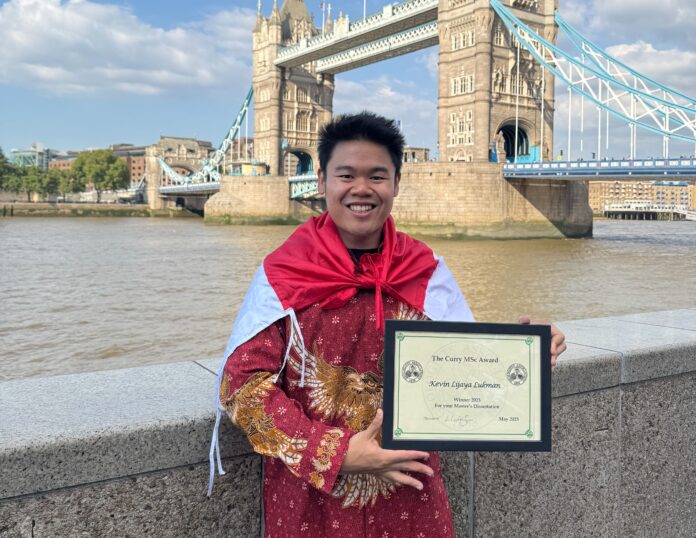 Kevin Lijaya Lukman, Pemuda Indonesia Pertama Raih Curry MSc Prize di Inggris. [astakom / LPDP]