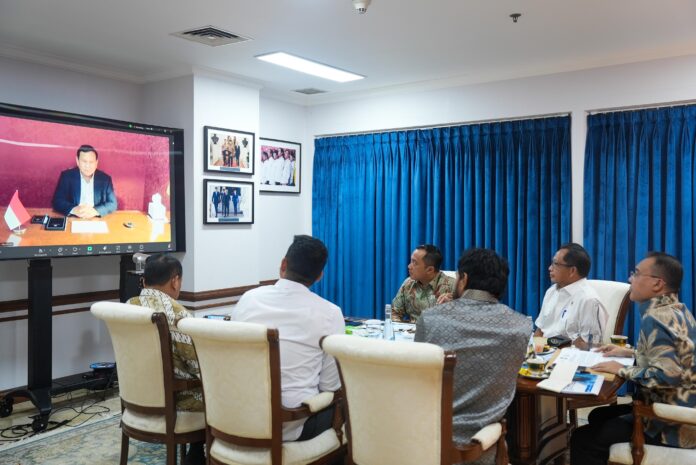 Presiden Prabowo memimpin ratas terkait kepemilikan empat pulau, secara daring dalam lawatannya ke Rusia, Selasa (17/6). [Kemensesneg]