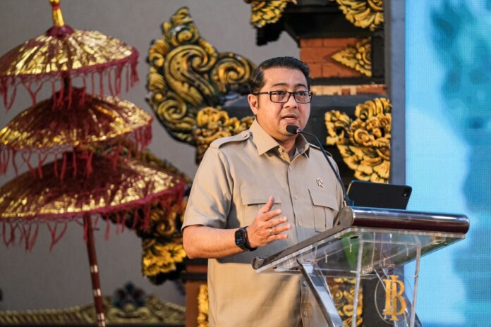 Menekraf Teuku Riefky buka Gen Matic demi anak muda melek digital kembangkan potensi ekraf, Gedung Perwakilan Bank Indonesia, Bali, Sabtu (14/6). [astakom / Kemenekraf]