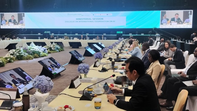 Wakil Menteri Komunikasi dan Digital Nezar Patria mewakili Indonesia dalam 3rd UNESCO Global Forum on the Ethics of Artificial Intelligence