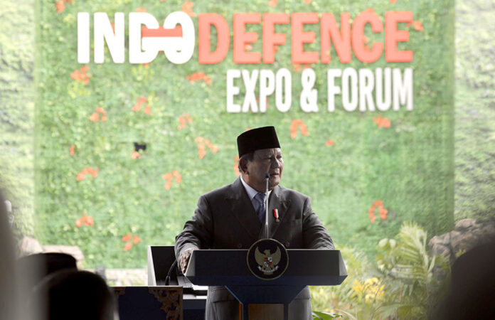 Presiden Prabowo membuka Indo Defence 2025 Expo & Forum, di JIEXPO, Jakarta, Rabu (11/6). [Tim Media Presiden]