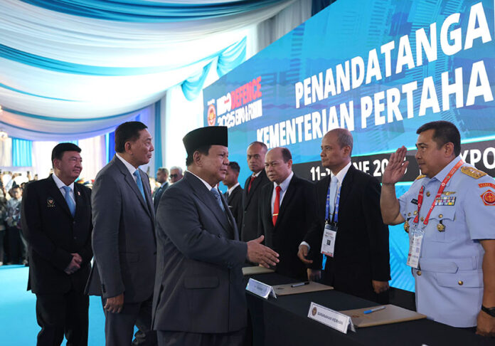 Presiden Prabowo membuka Indo Defence 2025 Expo & Forum, di JIEXPO, Jakarta, Rabu (11/6). [Tim Media Presiden]