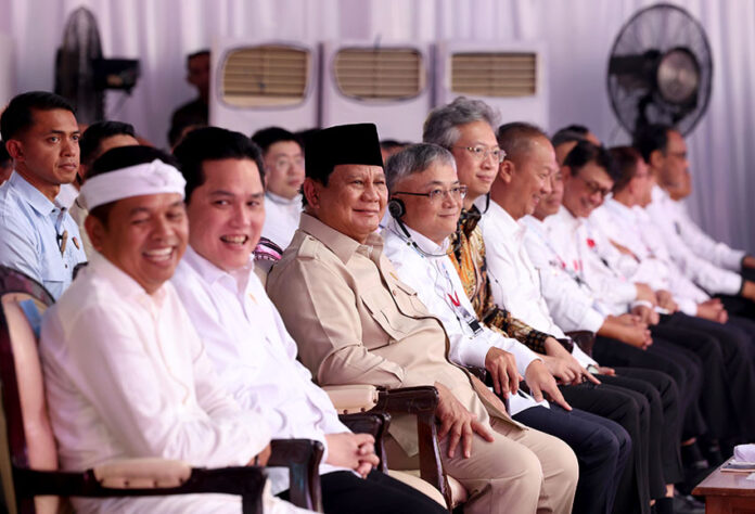 Presiden Prabowo menghadiri groundbreaking pembangunan proyek Ekosistem Industri Baterai Kendaraan Listrik Terintegrasi, di Karawang, Jawa Barat, Minggu (29/6). [Tim Media Presiden]