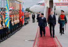 Presiden Prabowo Subianto tiba di Bandara Internasional Pulkovo, St.  Petersburg, Rusia, Rabu (18/6). [Tim Media Presiden]