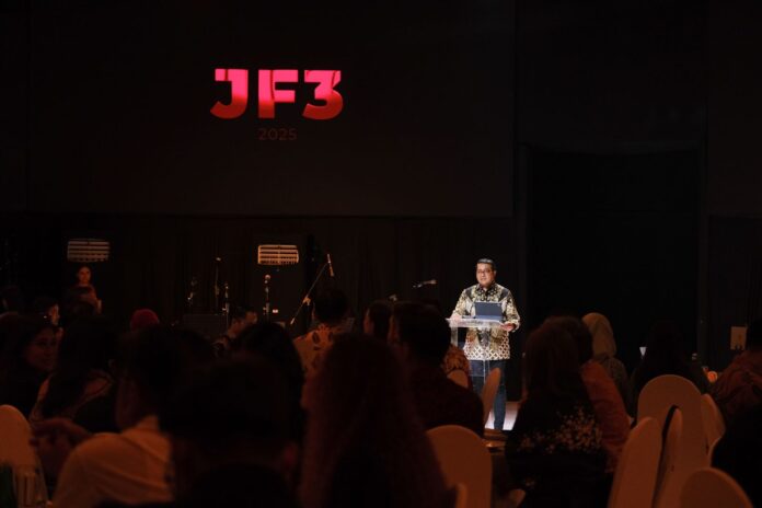 Menteri Ekraf Teuku Riefky Harsya Buka Jakarta Fashion Food Festival (JF3) 2025, Dukung Industri Kreatif sebagai Kekuatan Ekonomi Nasional, Jakarta, Kamis (24/07). [astakom / Ekraf]