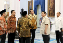 Presiden Prabowo menerima kunjungan DPP PKS, di Istana Merdeka, Jakarta, Selasa (29/7).[astakom/Tim Media Presiden]