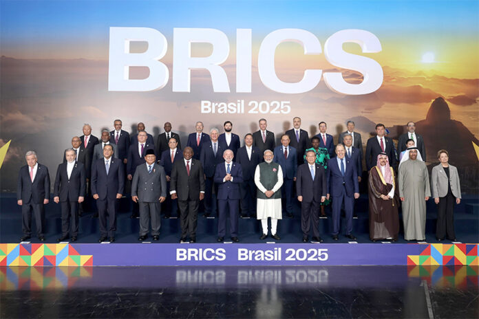 Presiden Prabowo menghadiri sesi pleno KTT BRICS, di Rio de Janeiro, Brasil, Minggu (6/7). [Tim Media Presiden]