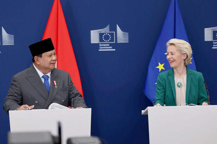 Presiden Prabowo bertemu Presiden Komisi Eropa Ursula von der Leyen, di Gedung Berlaymont, Brussel, Belgia, Minggu (13/7). [Tim Media Presiden]