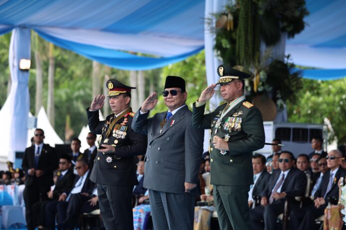 Presiden Prabowo Subianto Menhadiri HUT Bhayangkara ke 79 di Monas Jakarta, (1/7). [astakom / Tim Media Presiden]