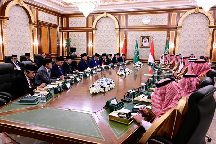 Presiden Prabowo bertemu PM Mohammed bin Salman Al Saud, di Istana Al-Salam, Jeddah, Arab Saudi, Rabu (2/7). [TIm Media Presiden]