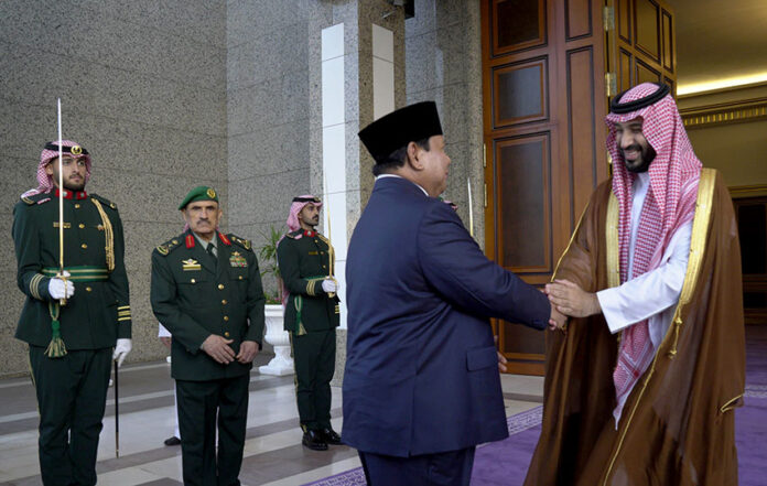 Presiden Prabowo bertemu PM Mohammed bin Salman Al Saud, di Istana Al-Salam, Jeddah, Arab Saudi, Rabu (2/7). [TIm Media Presiden]
