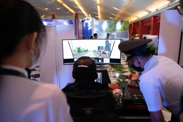 Train Simulator LRT Jakarta Fair. [astakom / LRTJ]