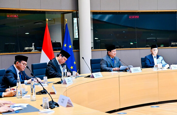 Presiden Prabowo melakukan pertemuan dengan Presiden Dewan Eropa Antonio Costa, di Brussel, Belgia, Minggu (13/7). [Tim Media Presiden]