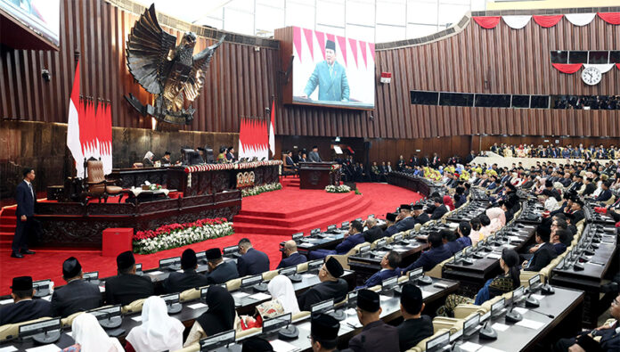 Presiden Prabowo menghadiri Sidang Tahunan MPR RI, di Senayan, Jakarta, Jumat (15/8). [Tim Media Presiden]