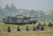 Panglima TNI Jendral Agus Subiyanto meninjau gladi upacara, di Pusdiklatpassus Kopassus, Batujajar, Bandung, Jawa Barat, Selasa (5/8).[astakom/Puspen TNI]