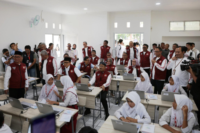 Pelaksanaan CKG di sekolah telah dimulai lebih awal di 72 sekolah rakyat berasrama. [astakom / Kemenkes]