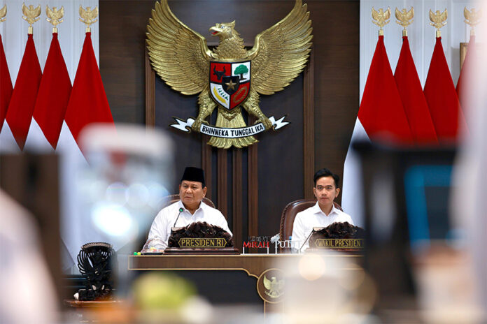 Presiden Prabowo memimpin Sidang Kabinet Paripurna ke-8, di Istana Kepresidenan, Jakarta, Rabu (6/8). [Tim Media Presiden]