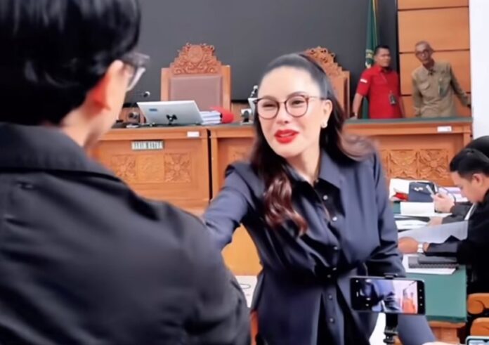 Nikmir sidang