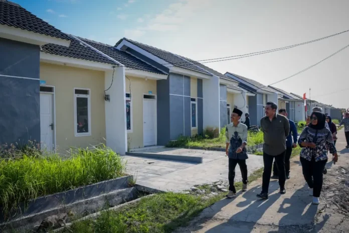 Maman Tijau Perumahan di Bekasi
