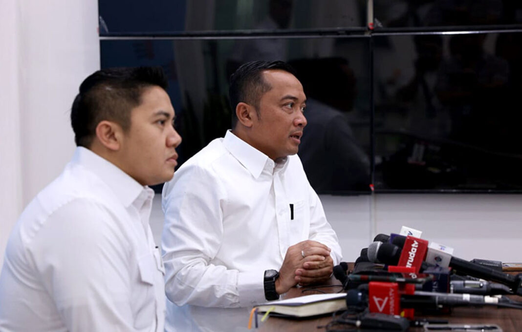 Keterangan pers terkait OTT Wamenaker Immanuel Ebenezer, di Kompleks Istana Kepresidenan, Jakarta, Kamis (21/8).