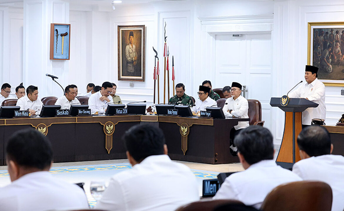 Rakor Kabinet Merah Putih Presiden Prabowo Subianto menggelar Rakor Kabinet Merah Putih, di Kantor Kepresidenan, Jakarta, Minggu (31/8).