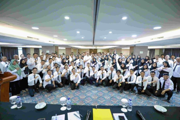 Kementerian Sosial menggelar pelatihan pengelolaan sistem Data Pokok Pendidikan (Dapodik) dan Learning Content Management System (LCMS) untuk memperkuat tata kelola data Sekolah Rakyat. [astakom / Kemensos]