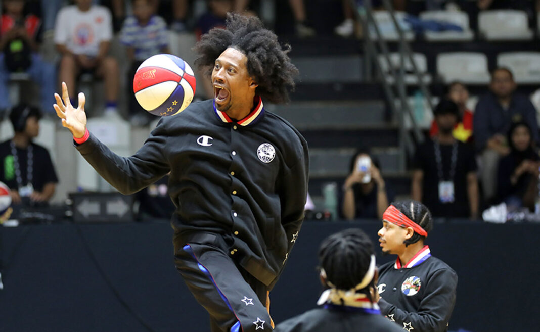 Tim basket Harlem Globetrotters tampil di Hall Basket Gelora Bung Karno, Senayan, Jakarta, Rabu (20/8).