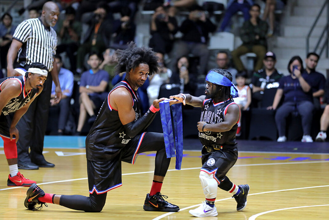Tim basket Harlem Globetrotters tampil di Hall Basket Gelora Bung Karno, Senayan, Jakarta, Rabu (20/8).