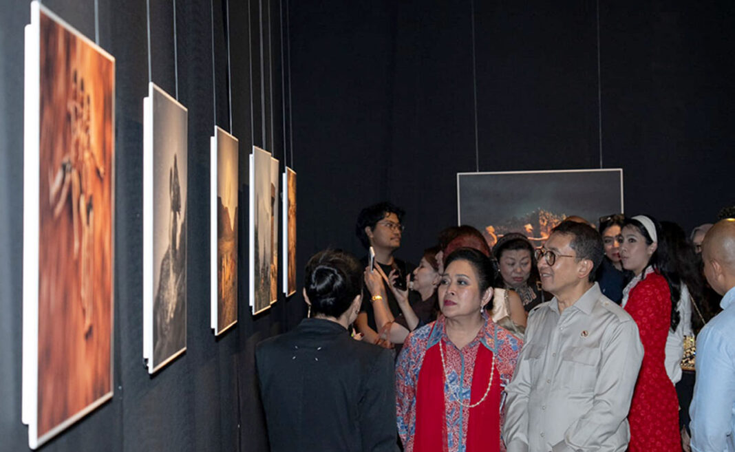 pameran fotografi bertajuk “80 Tahun Keberagaman”, di Museum Nasional Indonesia, Jakarta, Selasa (19/8).