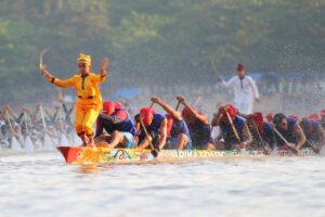 Festival Pacu Jalur Tradisional. [astakom / Kemenpar]