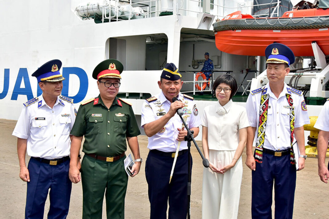 Kedatangan kapal Vietnam Coast Guard (VCG) CSB 8001, di Dermaga Nusantara 01, Tanjung Priok, Jakarta, Senin (25/8).