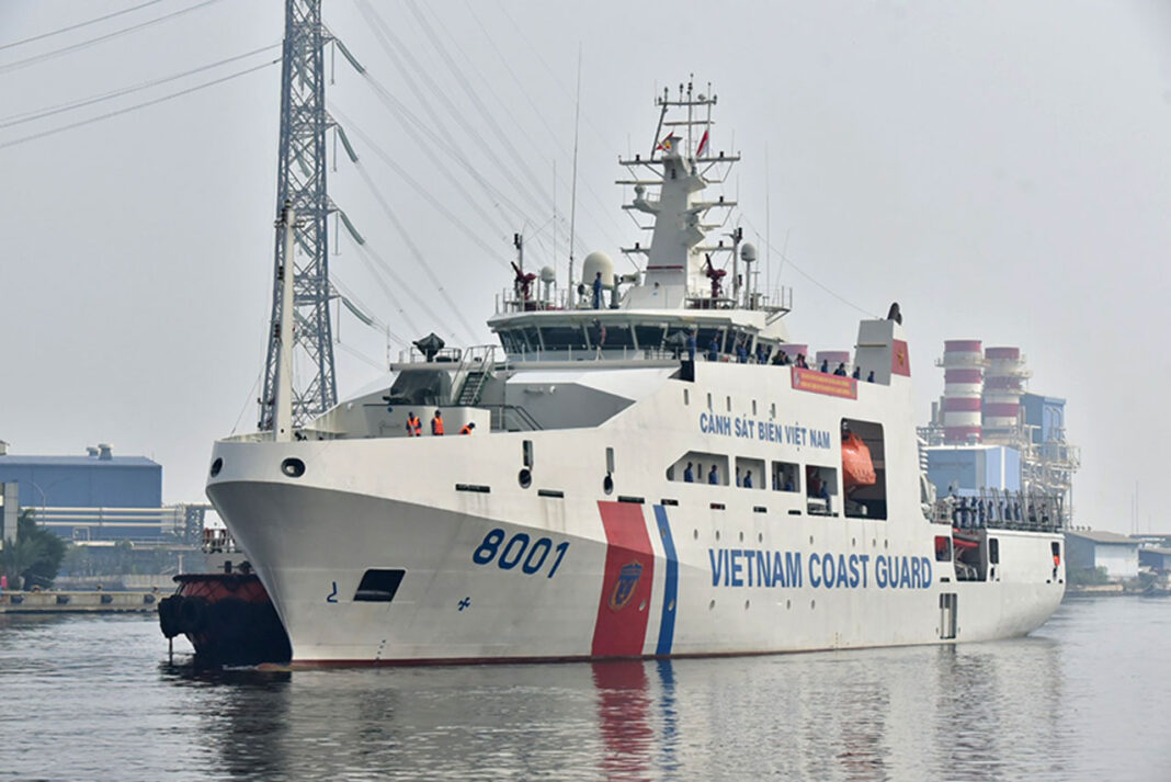 Kedatangan kapal Vietnam Coast Guard (VCG) CSB 8001, di Dermaga Nusantara 01, Tanjung Priok, Jakarta, Senin (25/8).