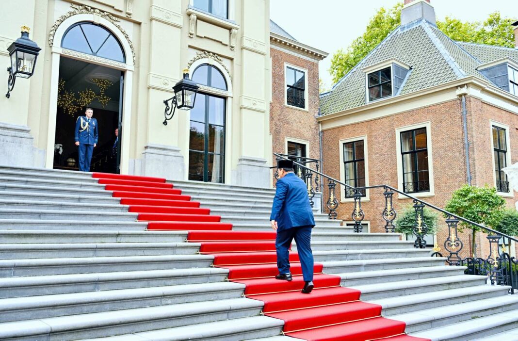 Presiden Prabowo Subianto menemui Raja Belanda Willem-Alexander, di Istana Huis ten Bosch, Belanda, Jumat (26/9).