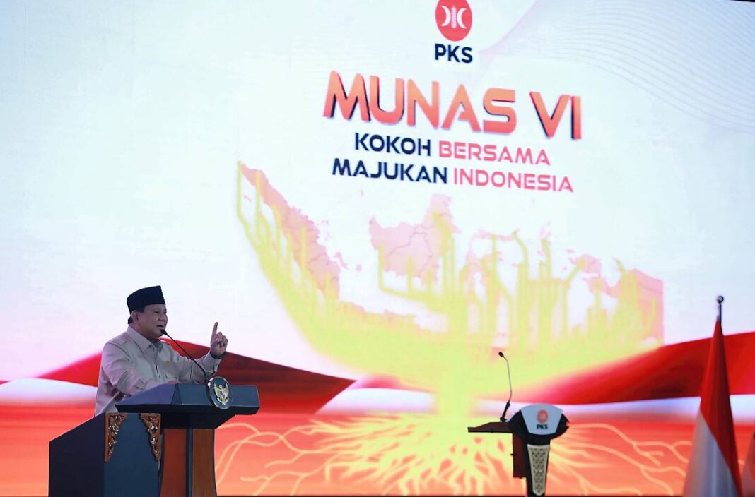 Presiden Prabowo Subianto menghadiri puncak acara Munas ke-VI Partai Keadilan Sejahtera (PKS), di Jakarta, Senin (29/9).