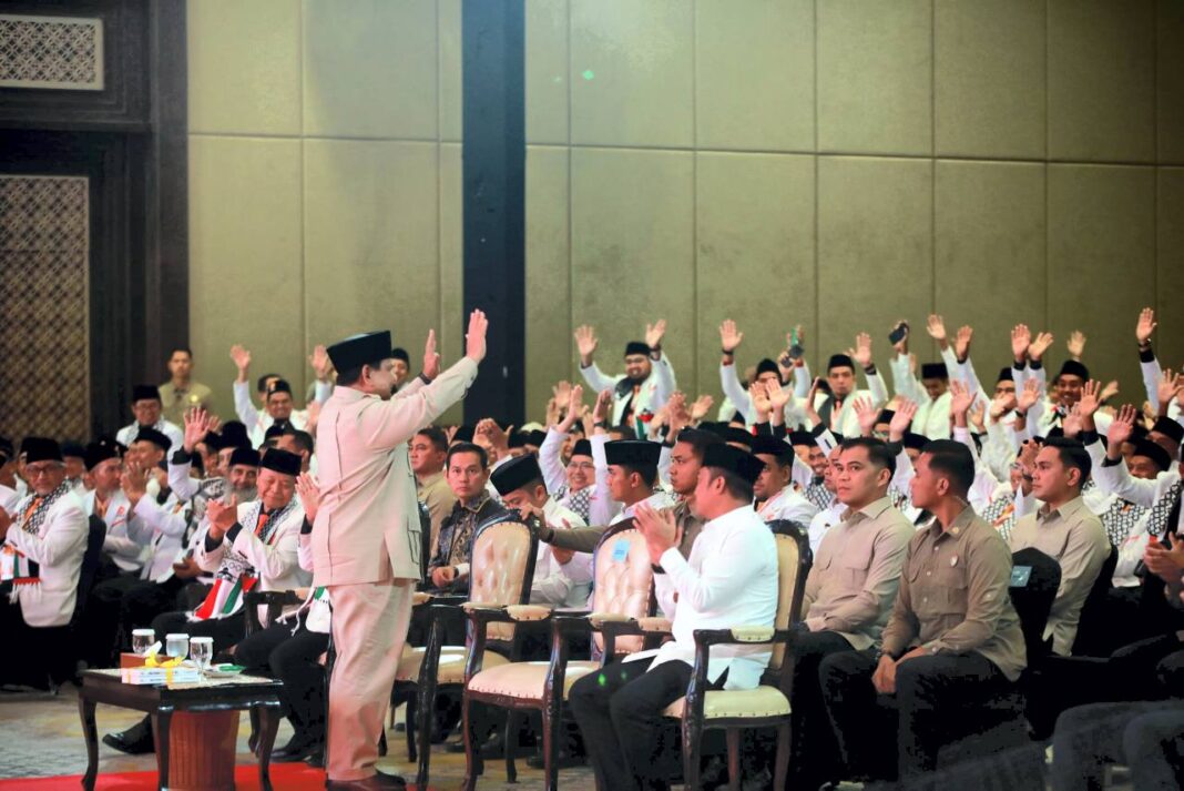 Presiden Prabowo Subianto menghadiri puncak acara Munas ke-VI Partai Keadilan Sejahtera (PKS), di Jakarta, Senin (29/9).