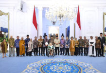 Tokoh Gerakan Nurani Bangsa (GNB) bertemu Presiden Prabowo Subianto, di Kompleks Istana Kepresidenan, Jakarta, Kamis (11/9).