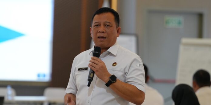 Inspektur Jenderal KKP Lotharia Latif