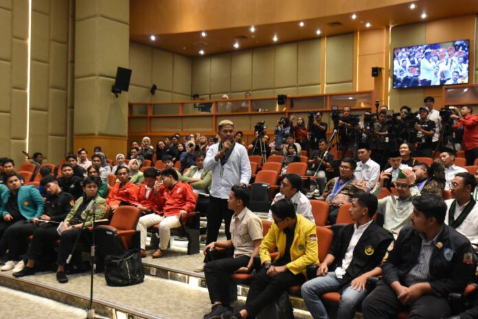 Penyampaian aspirasi mahasiswa