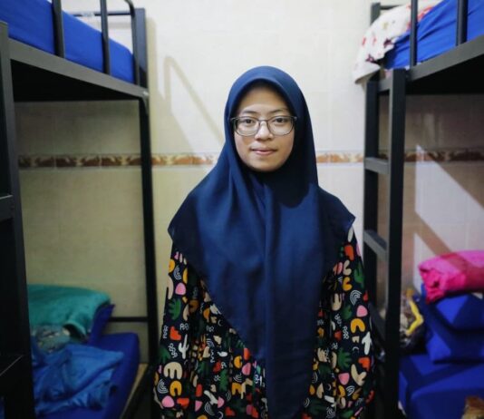 Siswi SRMA 22 Malang