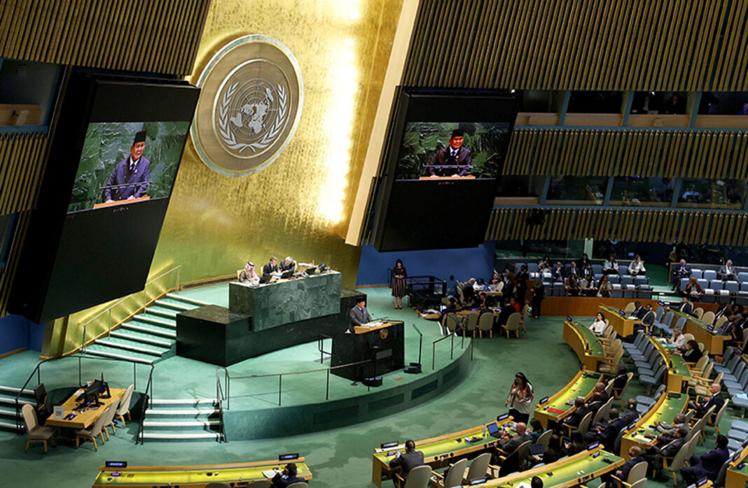 Presiden Prabowo Subianto menyampaikan pidato di Sidang Majelis Umum ke-80 Perserikatan Bangsa-Bangsa (PBB), di Markas Besar PBB, New York, Selasa (23/9).