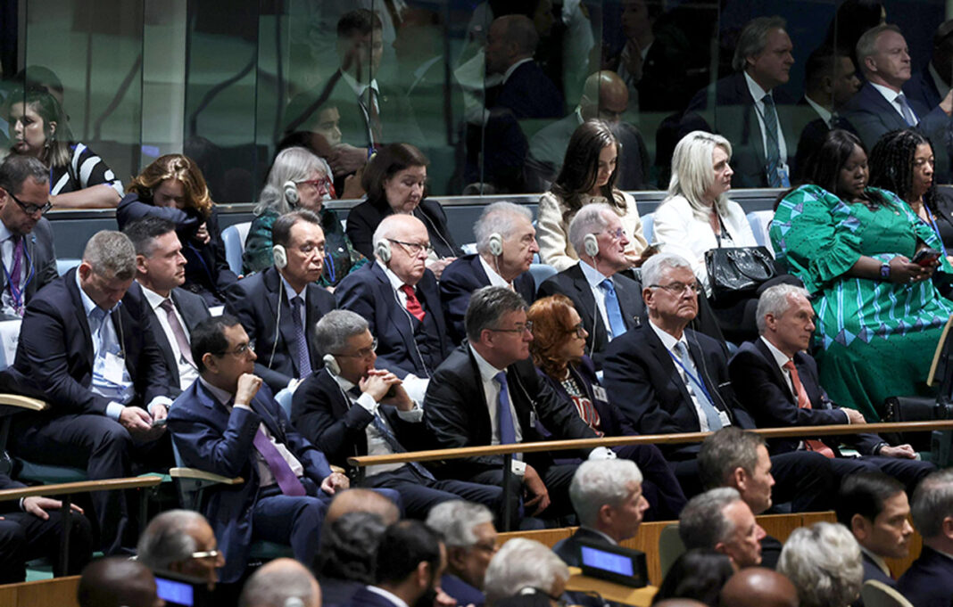 Presiden Prabowo Subianto menyampaikan pidato dalam Sidang Majelis Umum ke-80 Perserikatan Bangsa-Bangsa (PBB), di New York, Amerika Serikat, Selasa (23/9).