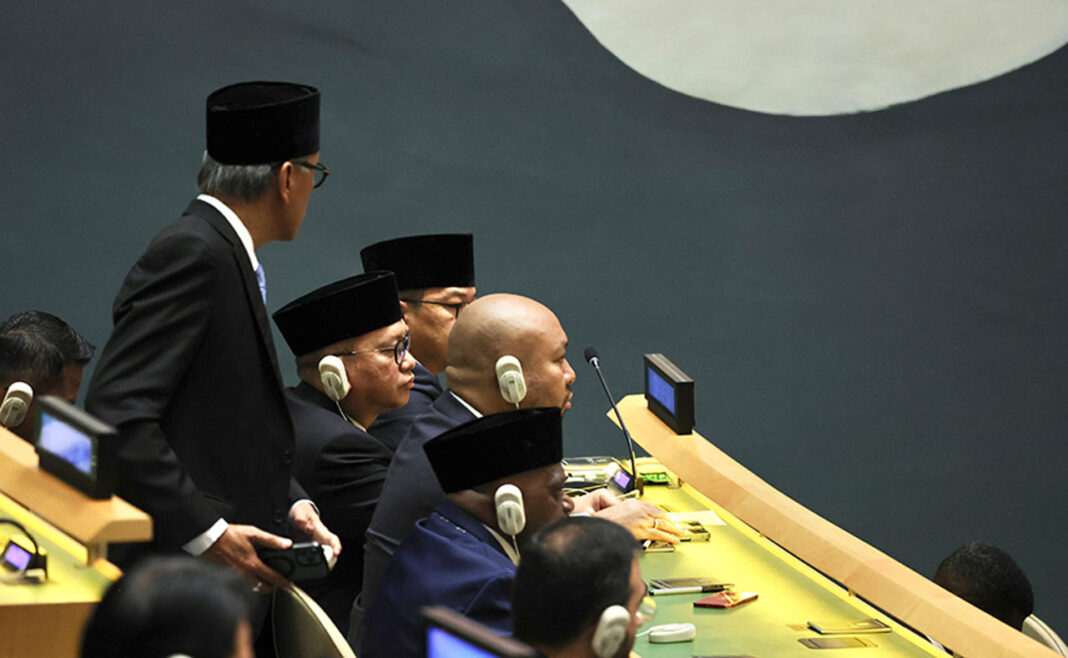 Presiden Prabowo Subianto menyampaikan pidato dalam Sidang Majelis Umum ke-80 Perserikatan Bangsa-Bangsa (PBB), di New York, Amerika Serikat, Selasa (23/9).