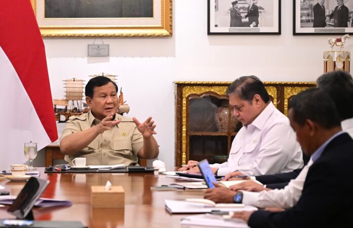 Ratas Presiden dan sejumlah menteri