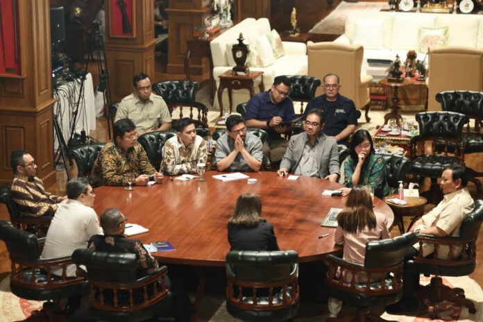 Presiden Prabowo bersama Wartawan